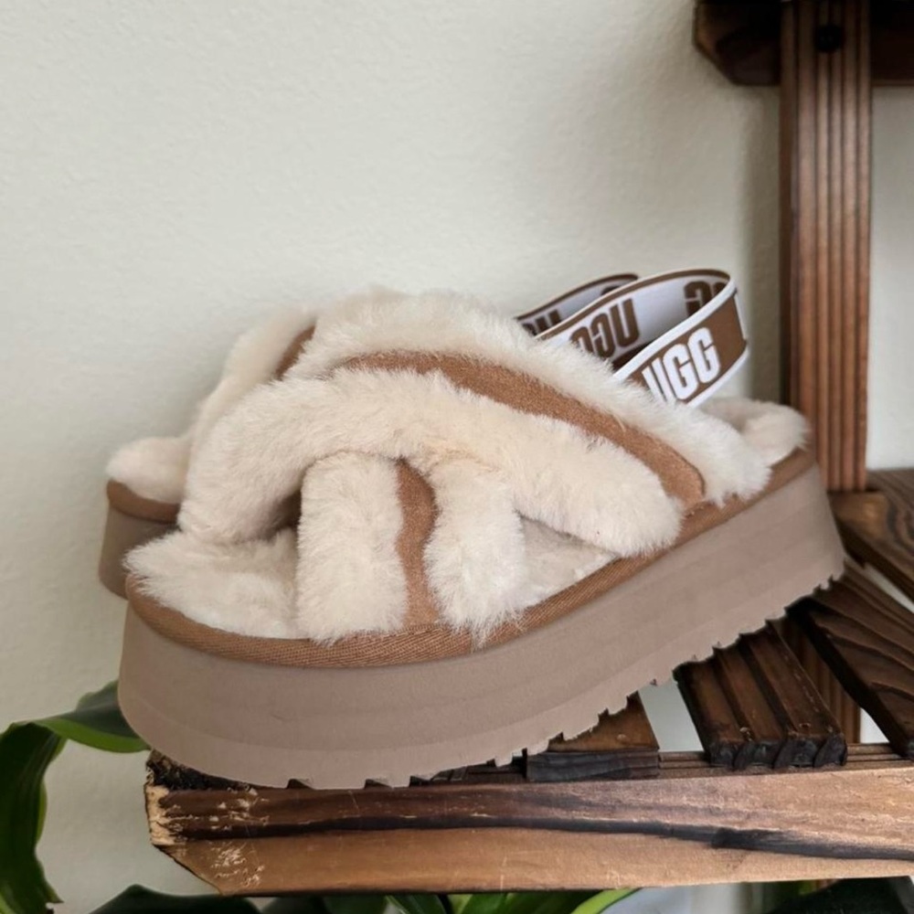 UGG Women's Platform Slippers